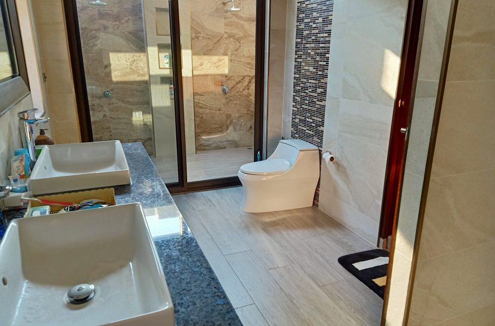 Master bath with outside shower - Bali Style Home for Sale in Khao Kalok
