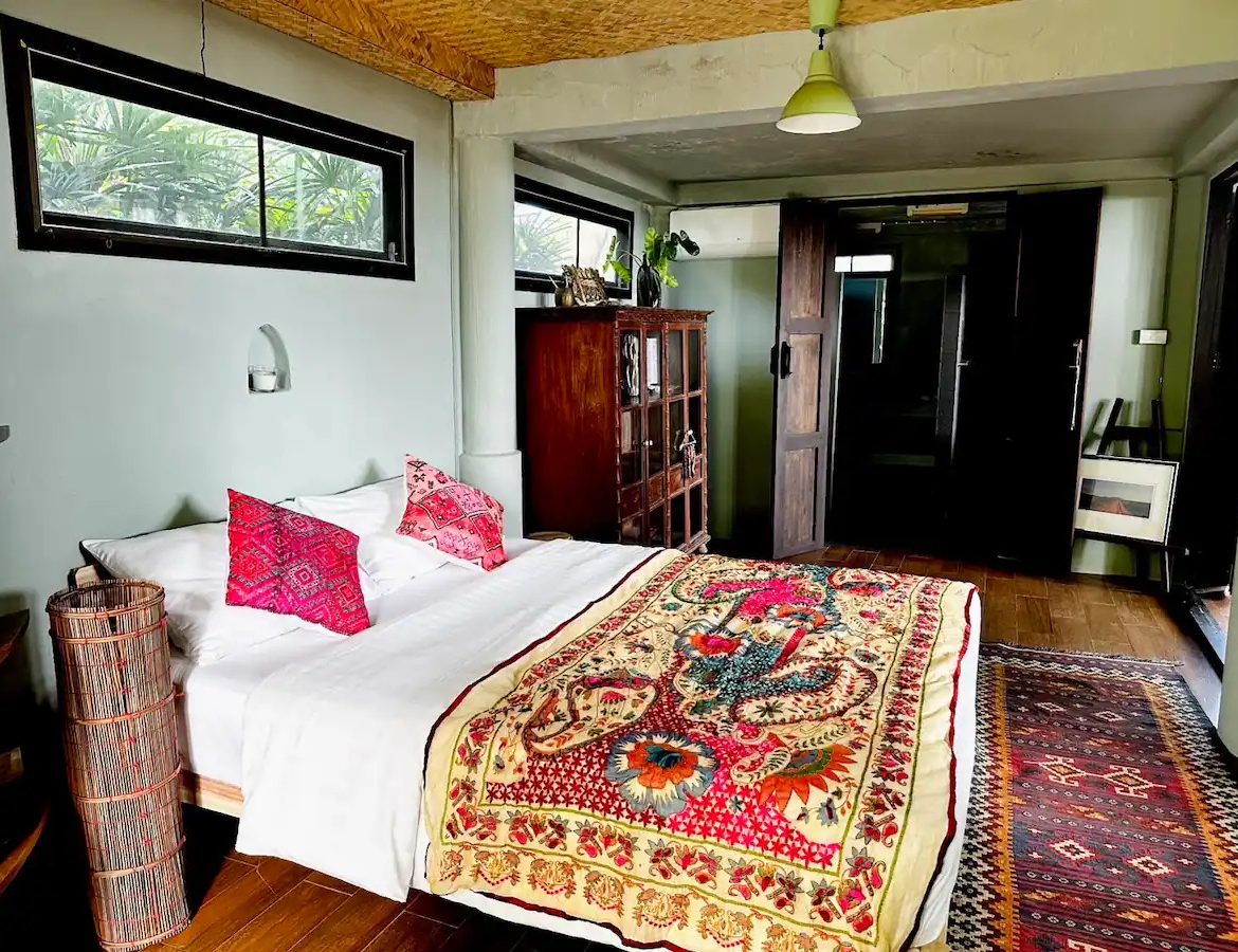 Beachfront 2 Bedroom Villa for Rent