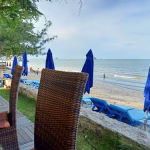 Sanae Beach Club in Khao Tao